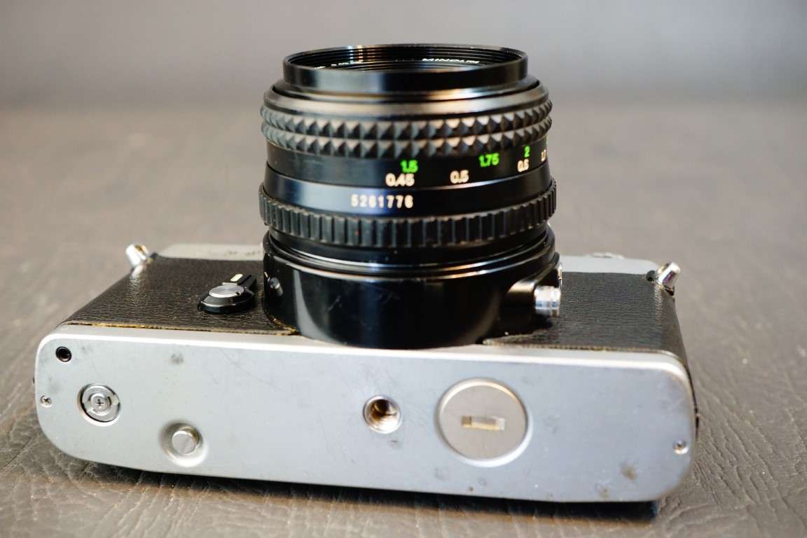 Minolta XD-7 35mm SLR Film Camera with Minolta MD 50mm F1.7 Lens  **Great Condition**