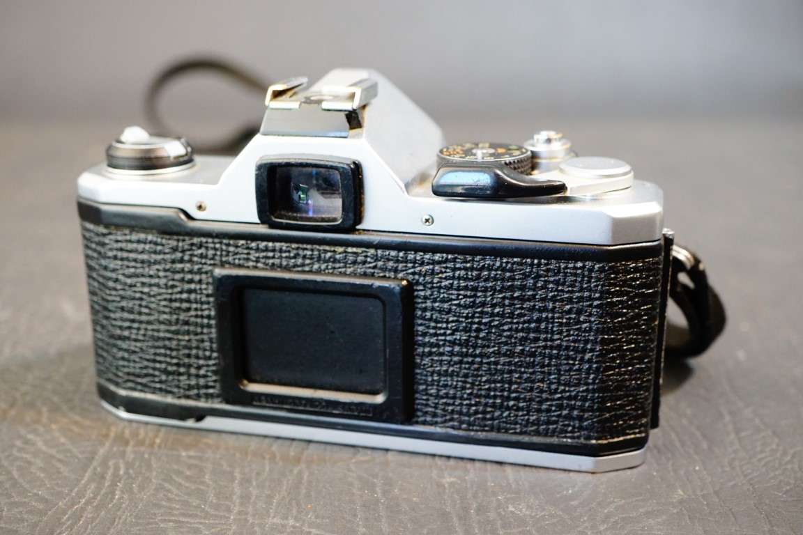 Asahi Pentax MX 35mm SLR Film Camera with Pentax 50mm F1.7 Lens  **Great Condition**