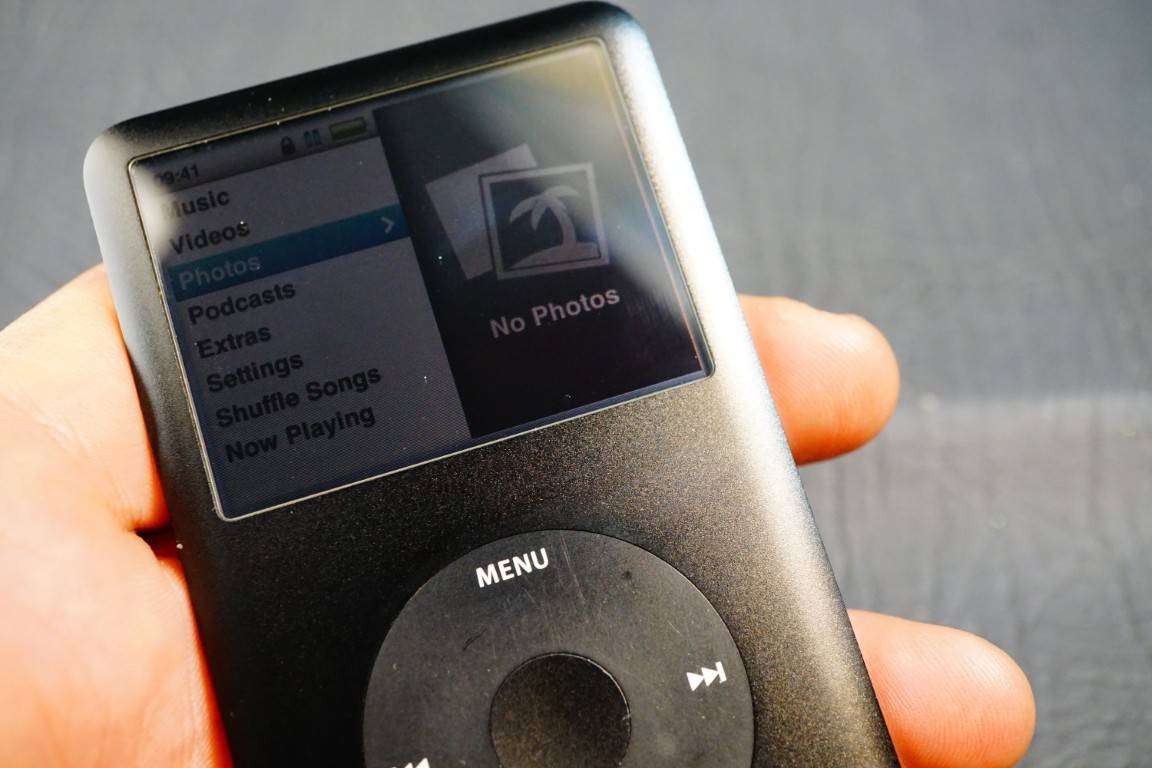 Apple iPod classic 6th Generation (80GB, Black) A1238 **Excellent Condition**