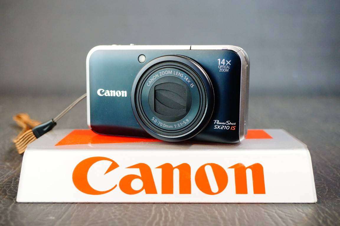 Canon PowerShot SX210 IS 14MP Compact Digital Camera with 14x Optical Zoom   **Good Condition**