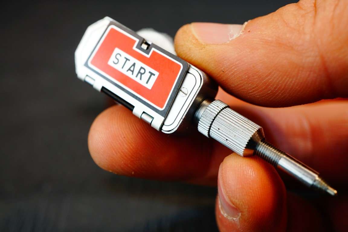 Walz Mechanical Clockwork Timer Shutter Release with Case **Excellent Condition**