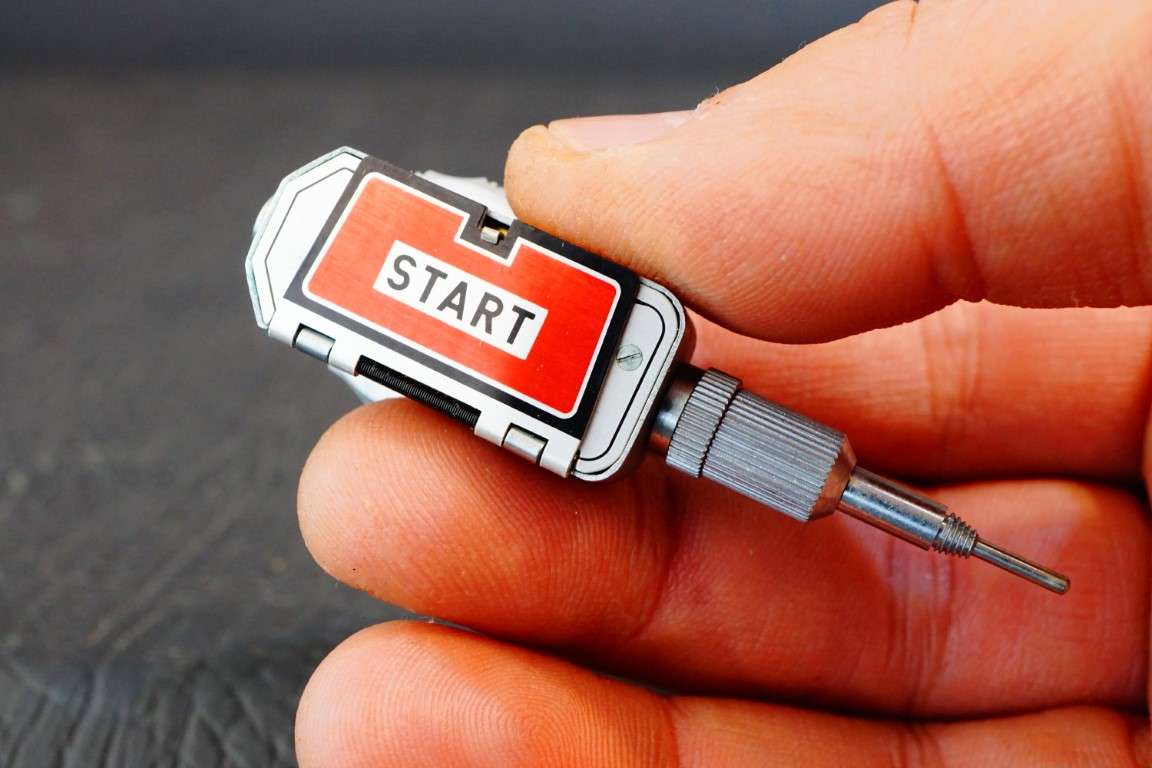 Walz Mechanical Clockwork Timer Shutter Release with Case **Excellent Condition**