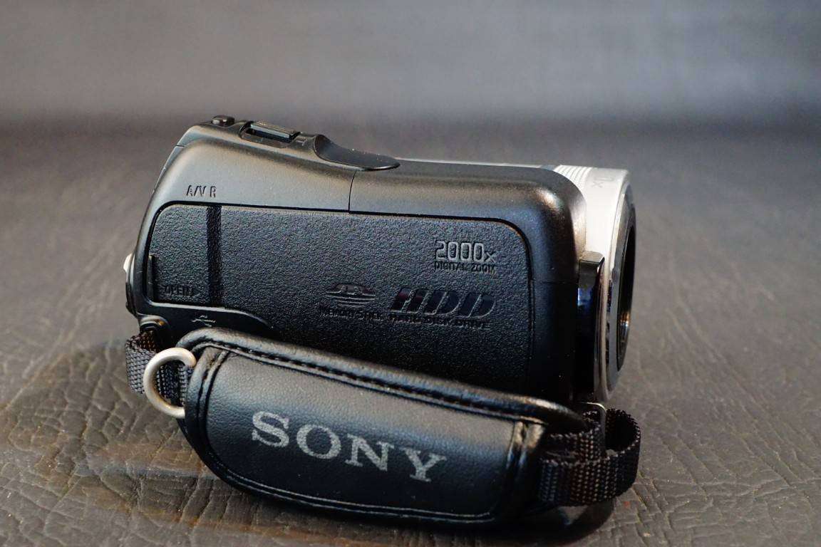Sony Handycam DCR-SR45 Handheld Camcorder 30GB HDD Nightshot **Great Condition**