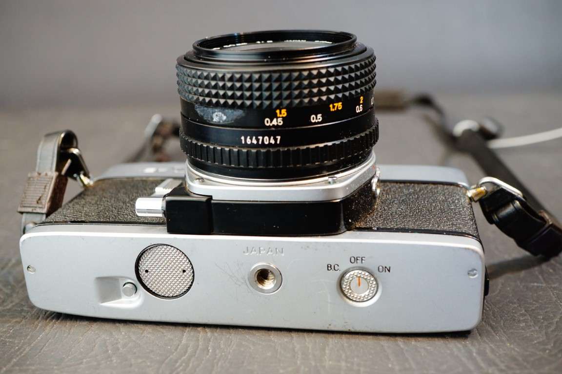 Minolta SRT 101 35mm SLR Camera with Minolta 50mm F2 Lens  **Excellent Condition**