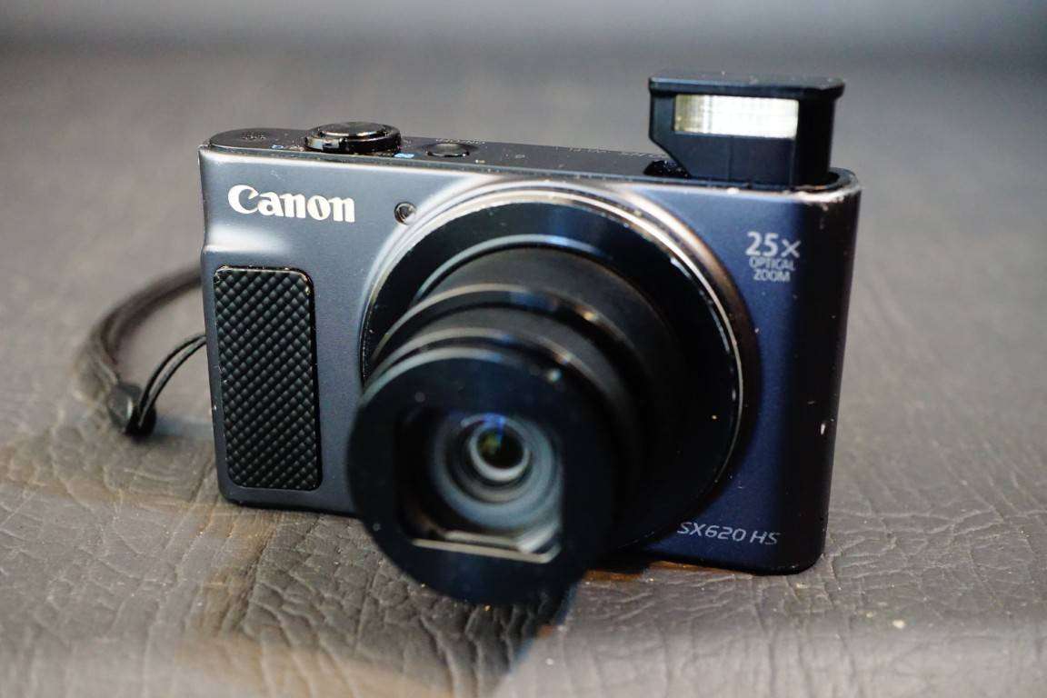 Canon PowerShot SX620 HS 20.2MP Digital Camera 25x Zoom **Well Used Condition**