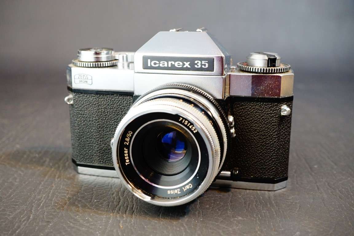 Zeiss Ikon Voigtlander Icarex 35 35mm Slr Camera with Carl Zeiss Tessar 50 F2.8 **Great Condition**