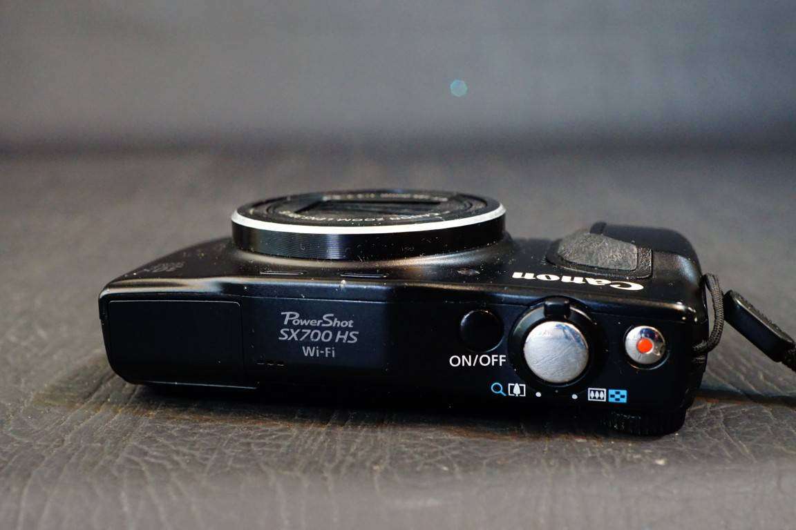 Canon Power Shot SX700 HS 16.1MP 30x Compact Digital Camera **Well Used Condition*