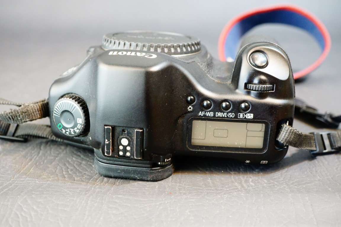 Canon EOS 5D Classic 12.8MP Digital SLR Camera Full Frame Sensor **Great Condition**