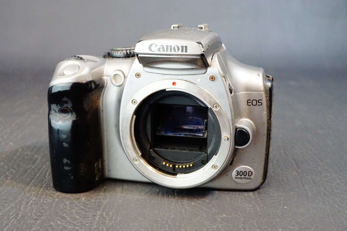 Canon EOS 300D Digital SLR Camera Body