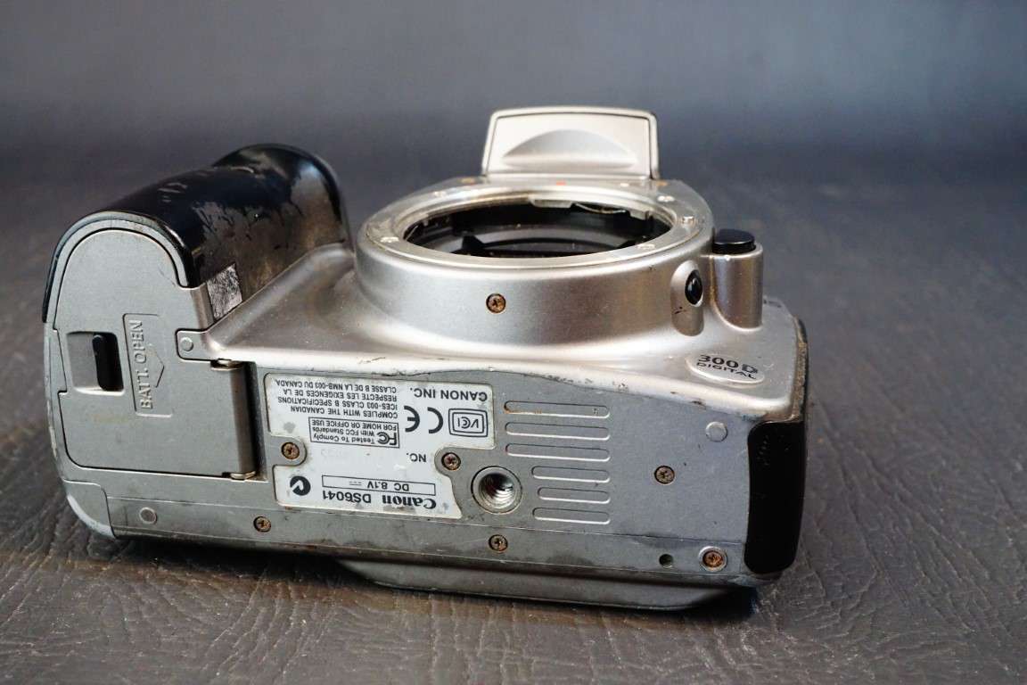 Canon EOS 300D Digital SLR Camera Body