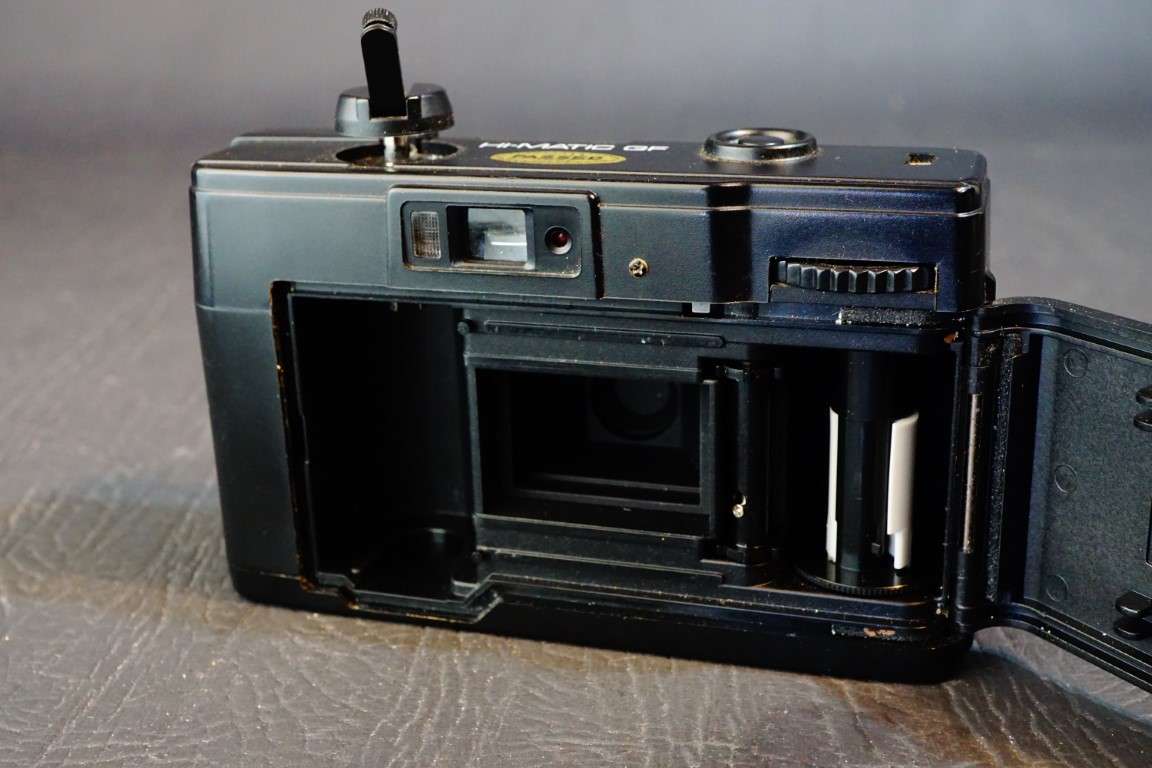 Minolta Hi-Matic GF 38mm 1:4 lens - 35mm Film Camera **Good Condition**