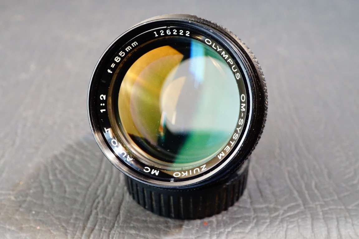 Olympus OM System Zuiko Auto-T 85mm F2 Lens in Olympus OM Mount  **Great Condition**