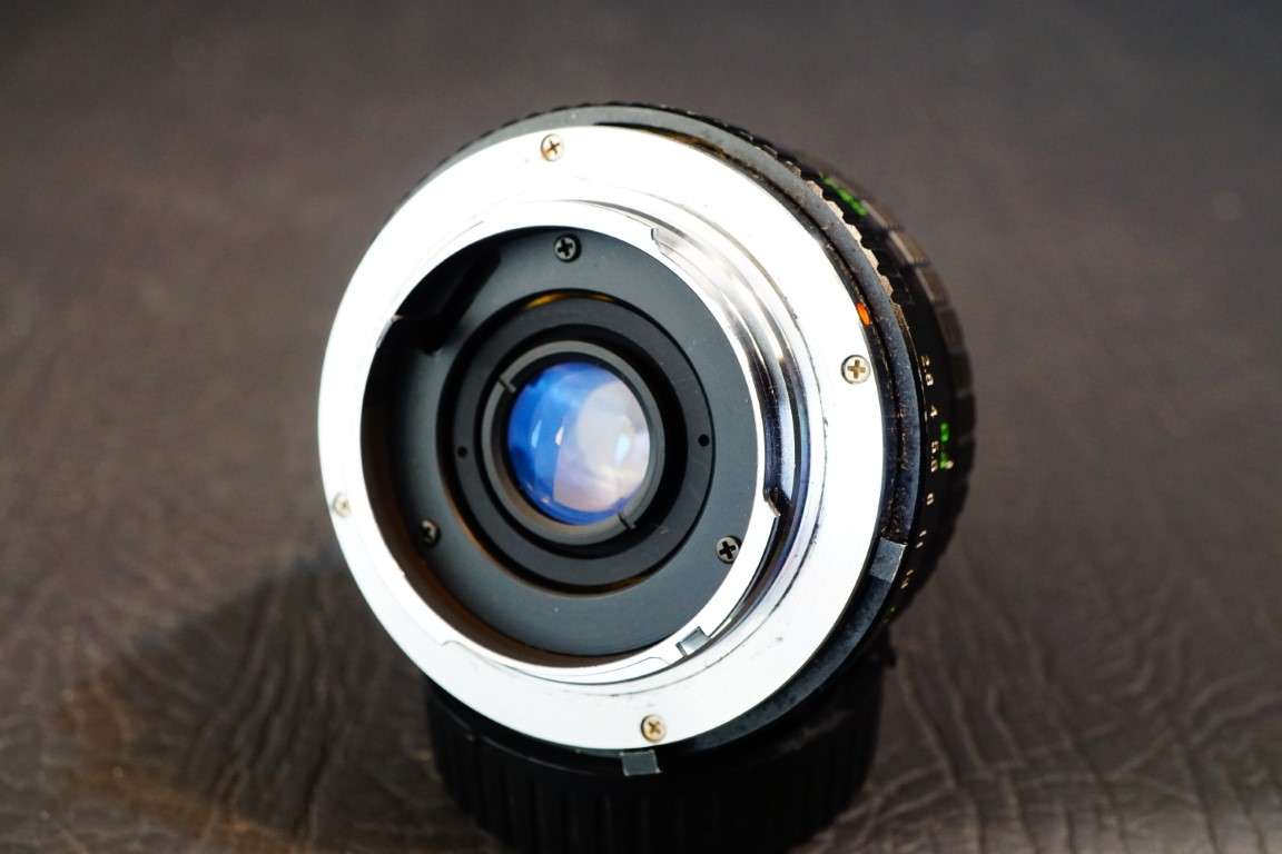 Elicar MC Auto 28mm F2.8 Lens in Minolta MD SR Mount  **Great Condition**