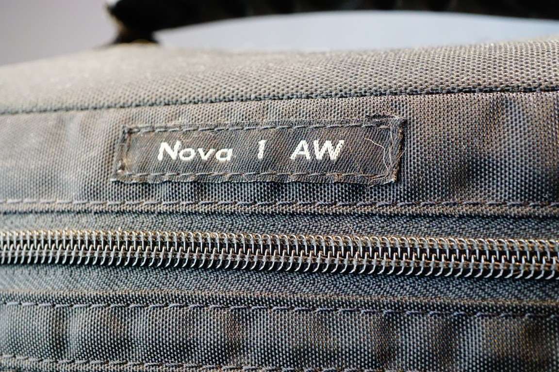 Lowepro Nova 1 AW Shoulder Bag **Good Condition**