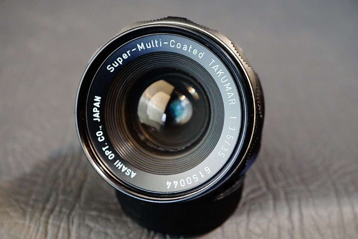 Asahi Super Multi Coated Takumar 35mm F3.5 Lens in M42 Screw Mount  **Great Condition**