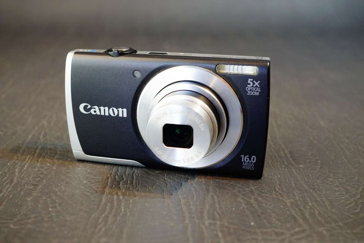 Canon PowerShot A2500 16.0MP Digital Camera **Good Condition**