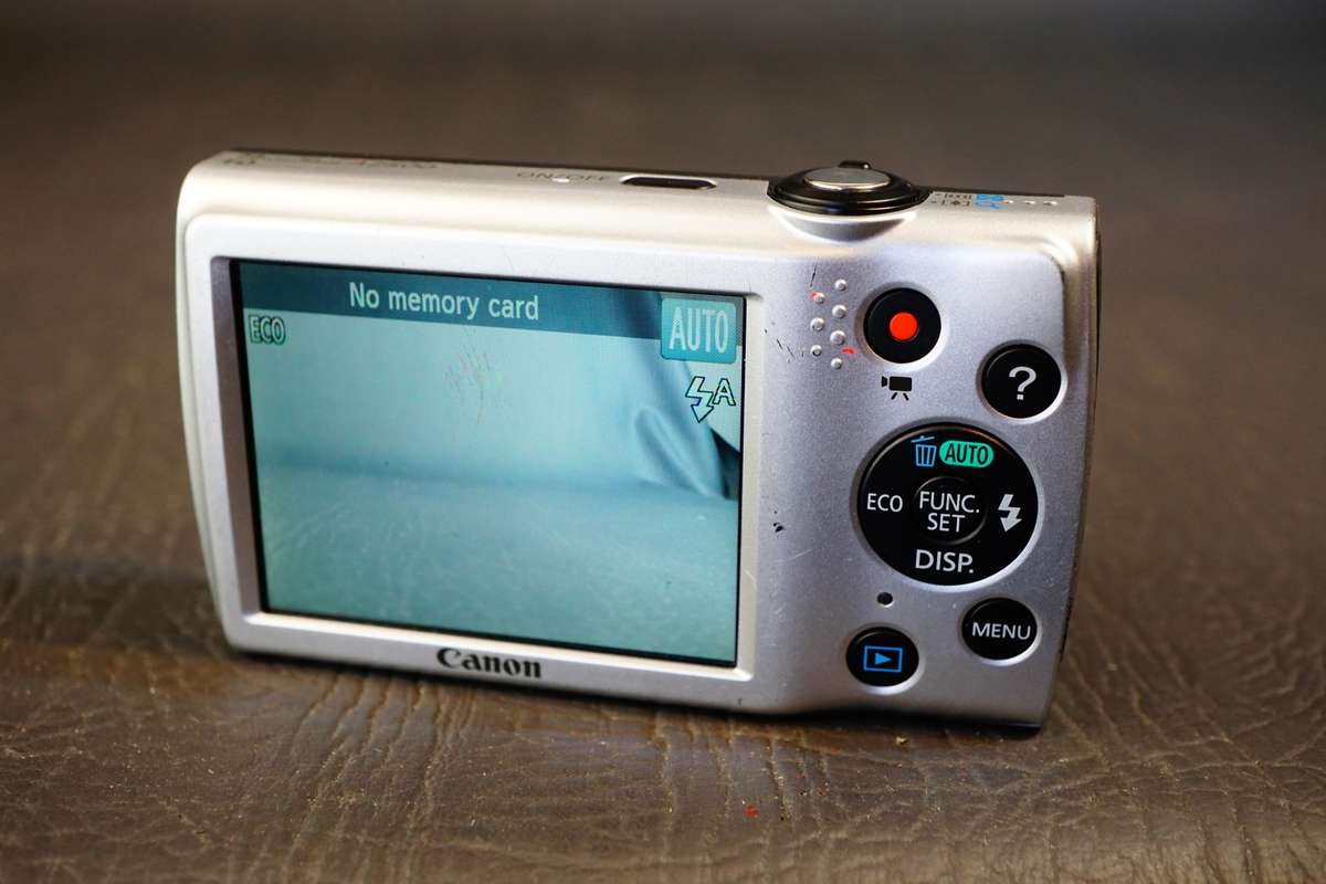 Canon PowerShot A2500 16.0MP Digital Camera **Good Condition**