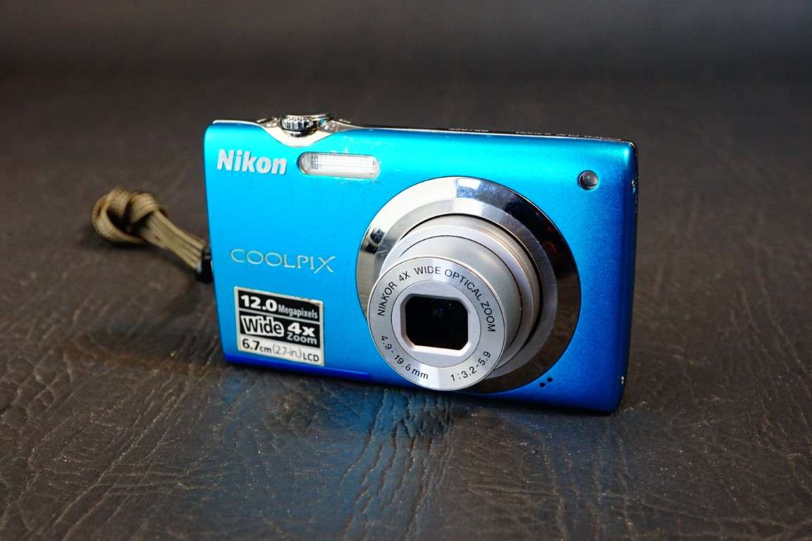 Nikon Coolpix S3000 12.0MP Digital Camera