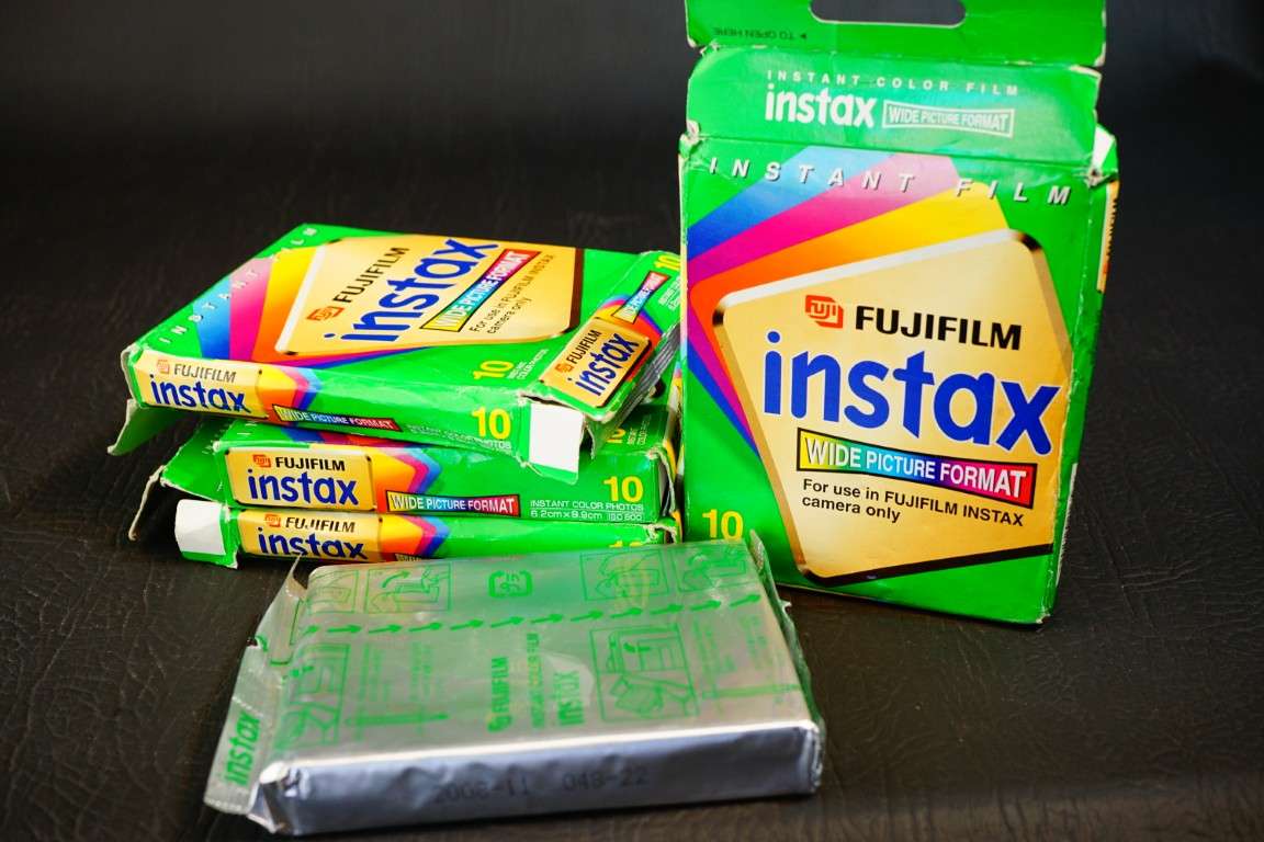 4 x packs Fujifilm Instax Wide Film Plain Pack of 10 - Expired 2008