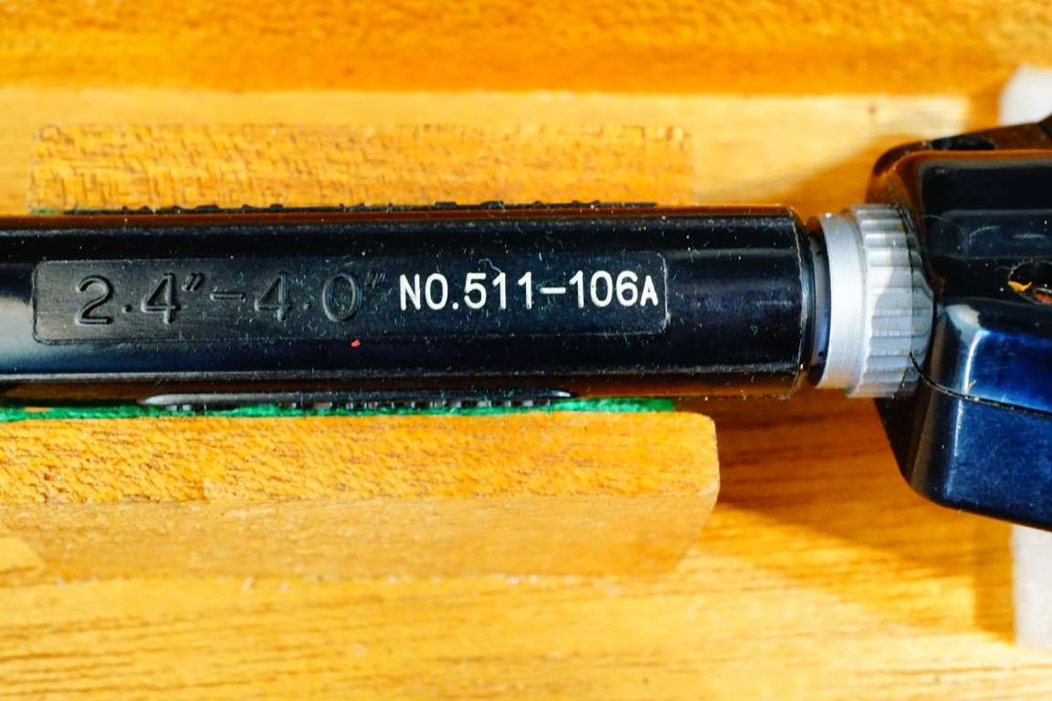 Mitutoyo NO. 511-106A Dial Bore Gage 2-4" Range w/ 2923-10 Indicator (.0001") **Great Condition**
