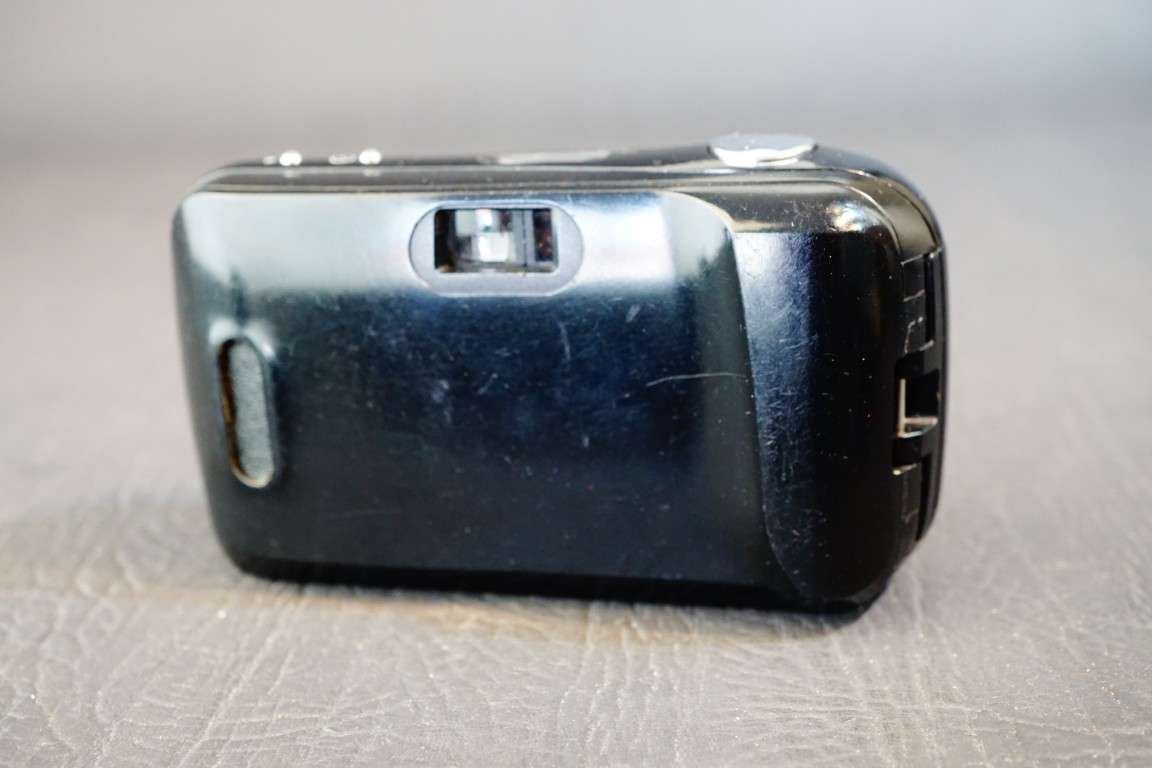 Olympus Mju 1 Mju i 35mm Compact point and shoot Film Camera **Spares/Repair or Display**