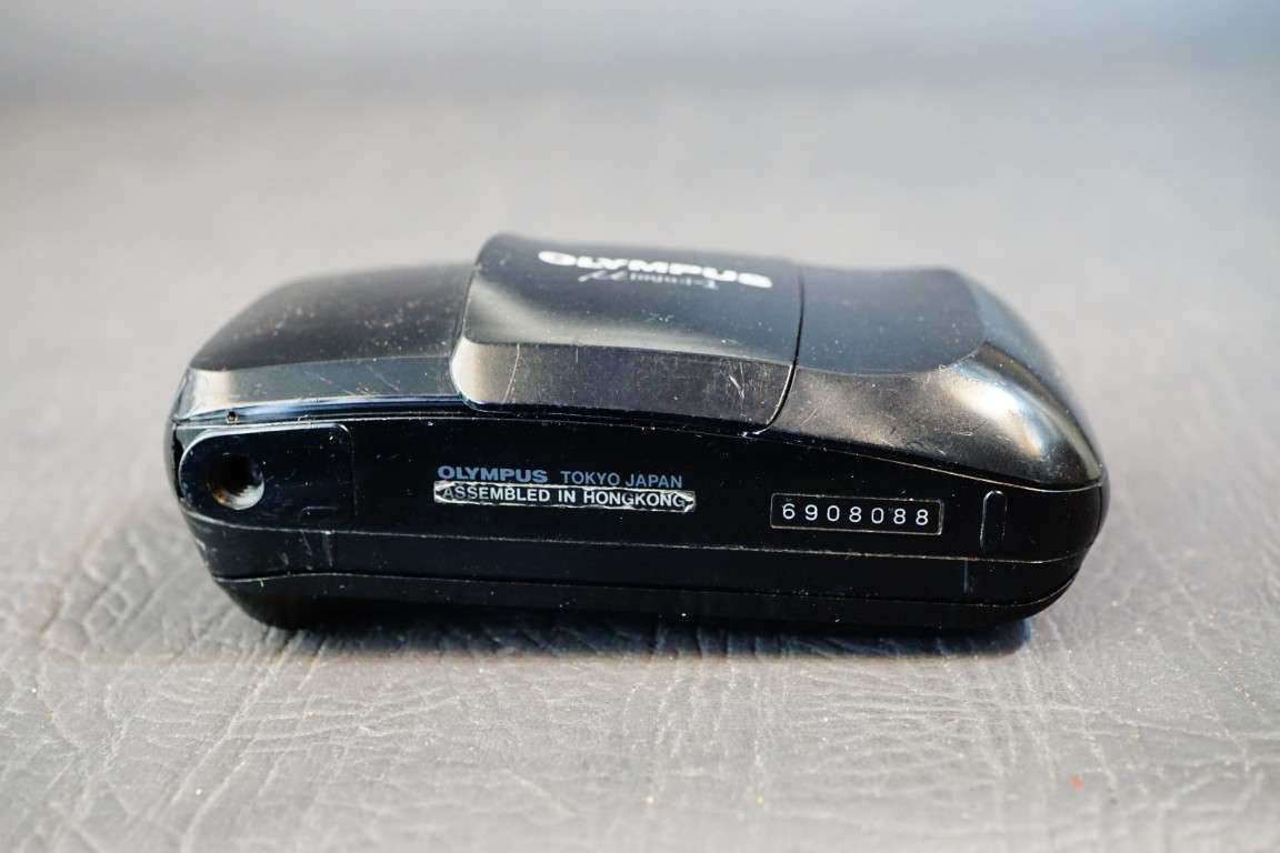 Olympus Mju 1 Mju i 35mm Compact point and shoot Film Camera **Spares/Repair or Display**