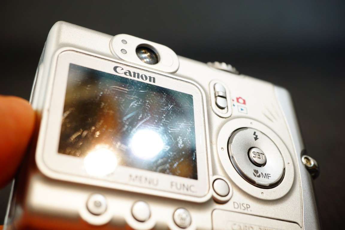 Canon Power Shot A520 Compact Digital Camera 4X Zoom 4.0mp **Good Condition**