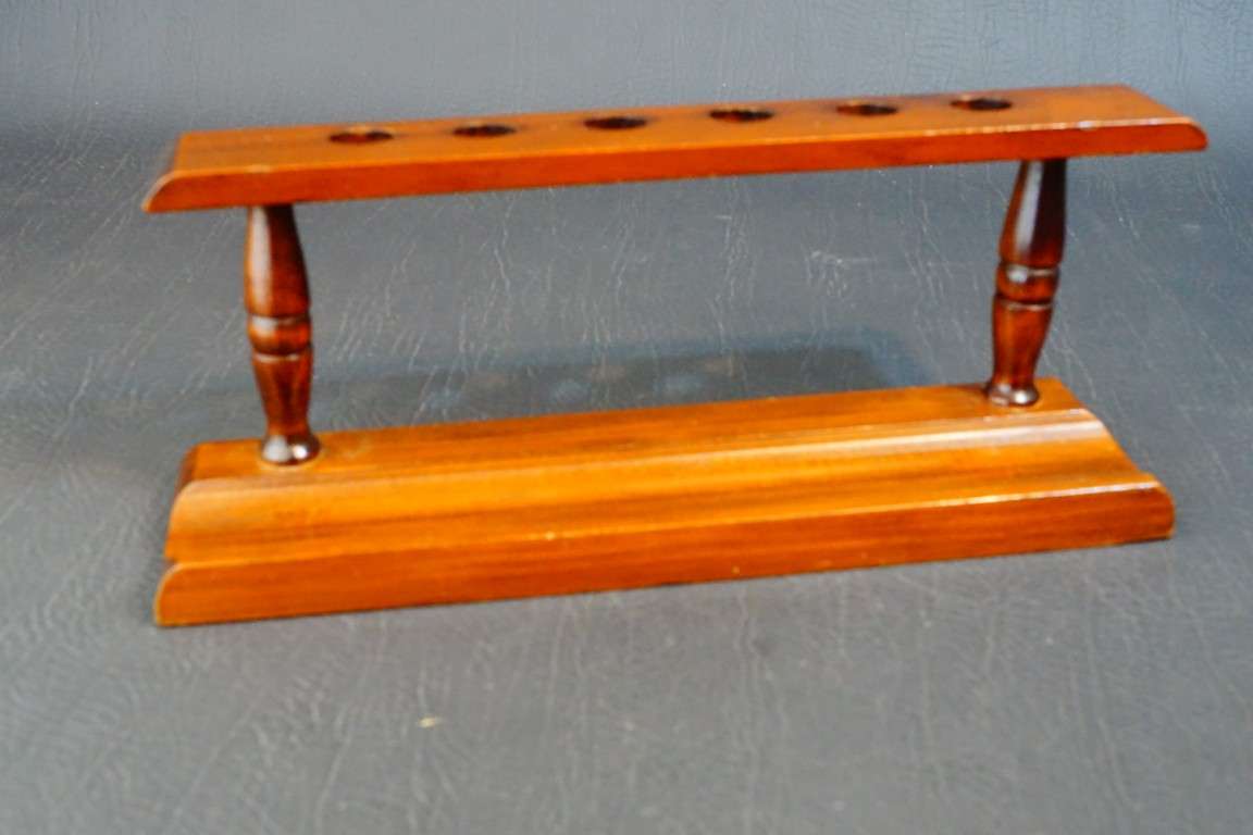 Wooden Smoking Pipe Stand  **Great Condition**