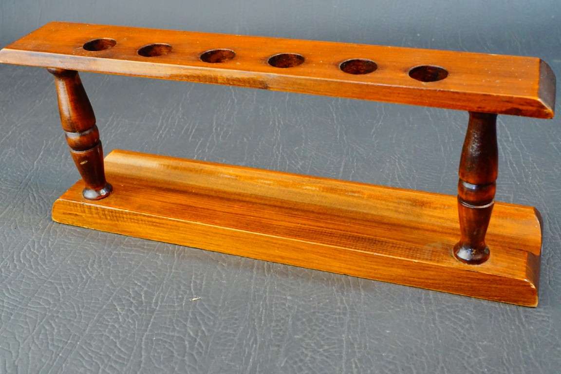 Wooden Smoking Pipe Stand  **Great Condition**