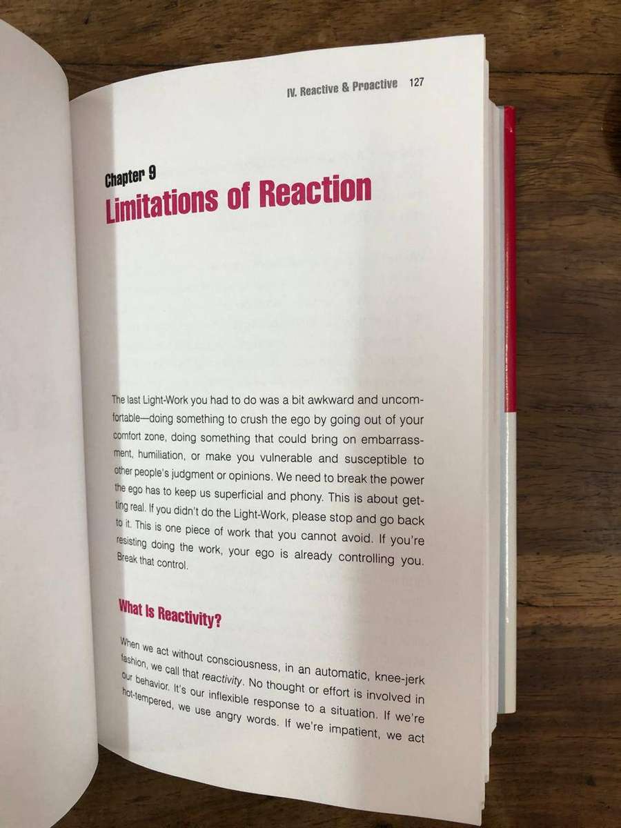 Living Kabbalah - Yehuda Berg (Hardcover with dj)