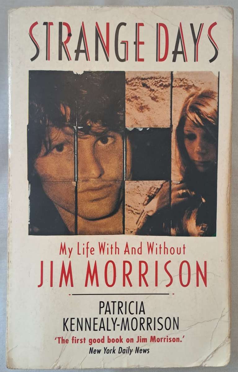 Strange Days - Patricia Kenneally-Morrison (Paperback)