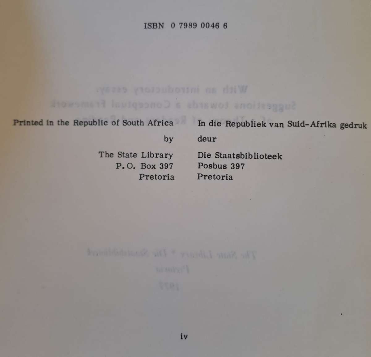 Lees en Lesers - P. C. Coetzee ( hard cover with no dj)