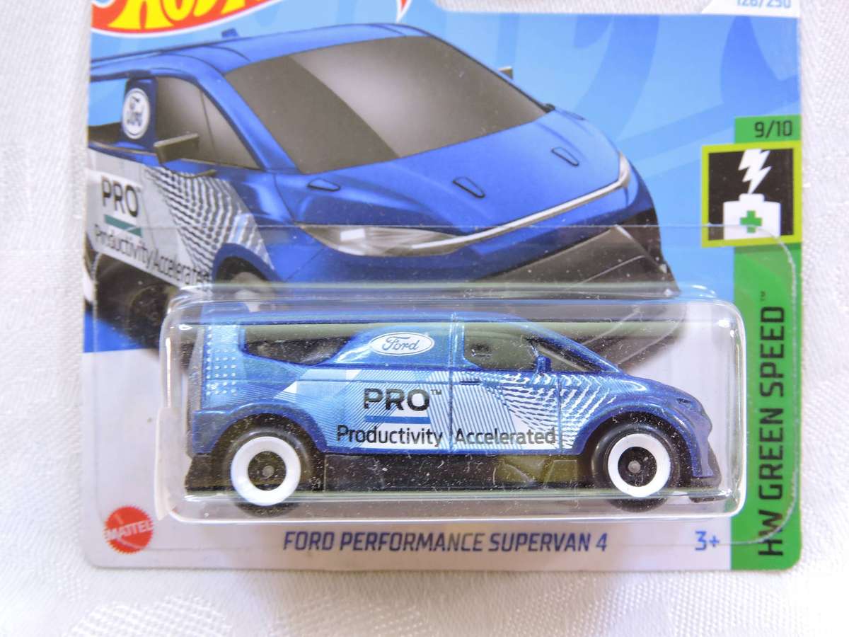 Hot Wheels FORD PERFORMANCE SUPERVAN 4 ( Pro Blue )