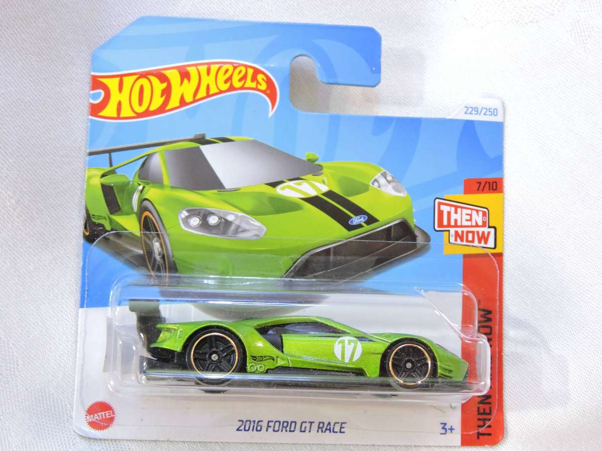 Hot Wheels FORD GT RACE  ( Green #17 )