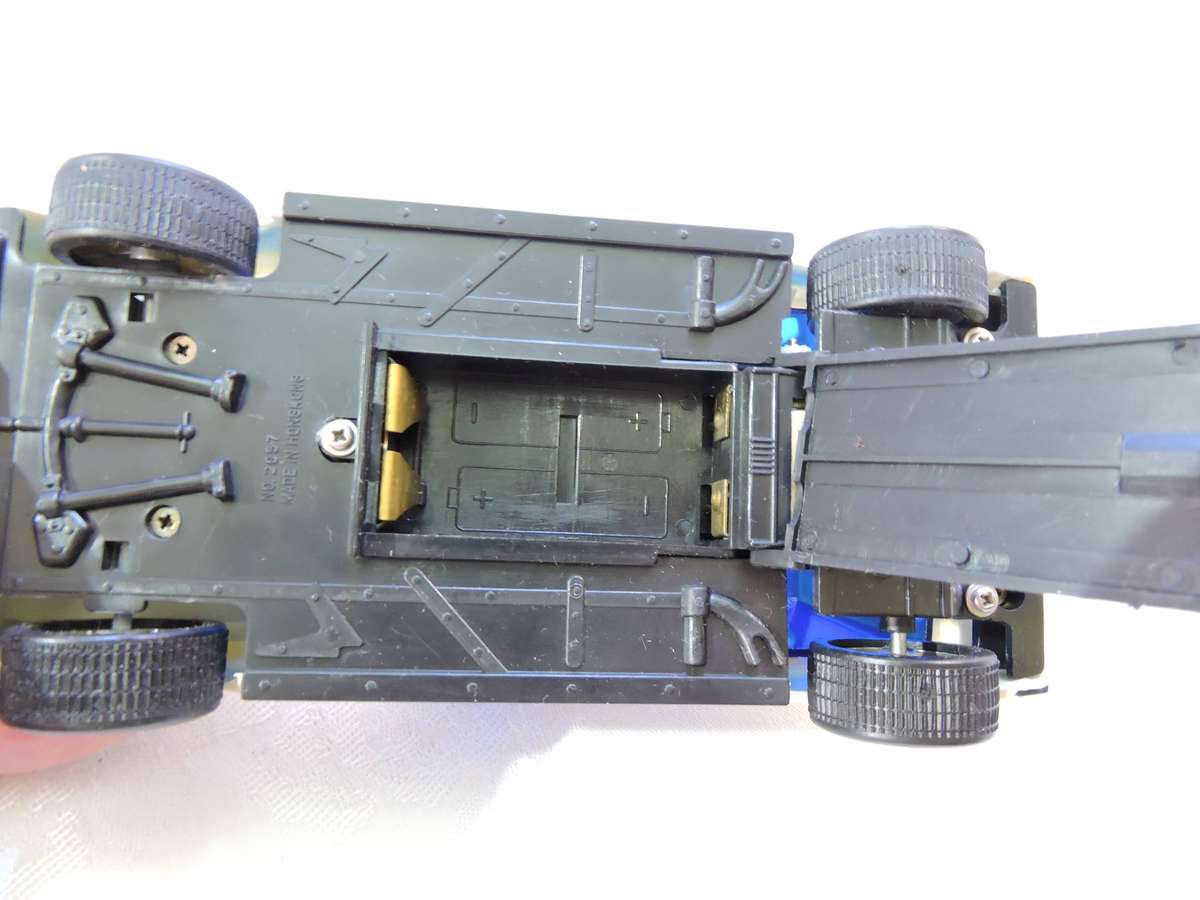 LUCKY TOY VW VOLKSWAGEN Golf Mk1 Police Car in original box ( Blue ) Like Hot Wheels