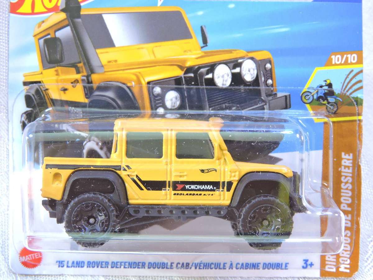 Hot Wheels LAND ROVER DEFENDER Double Cab Pickup Bakkie  ( Yellow )