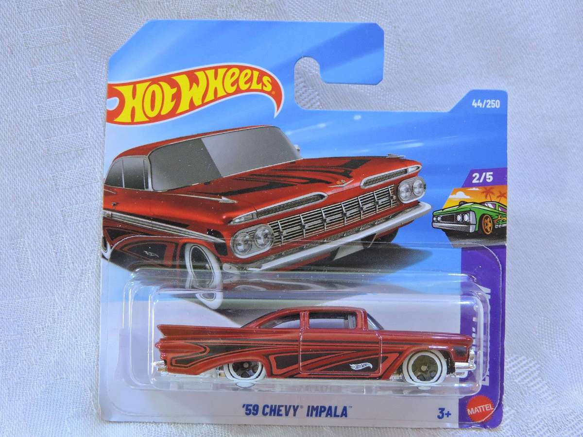 HOT WHEELS CHEVY CHEVROLET Impala  ( Red )