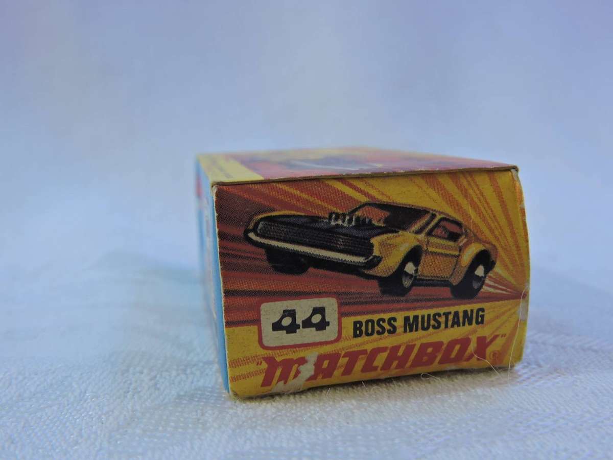 Matchbox Superfast FORD Mustang BOSS  New 44 ( Yellow ) ORIGINAL J Box   Like Hot Wheels