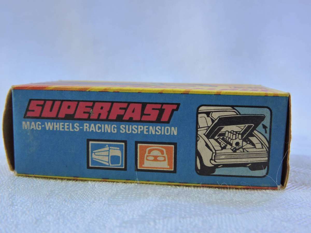 Matchbox Superfast FORD Mustang BOSS  New 44 ( Yellow ) ORIGINAL J Box   Like Hot Wheels