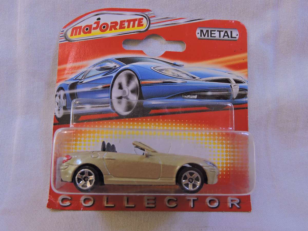 Majorette MERCEDES BENZ SLK  ( Gold ) Like Hot Wheels