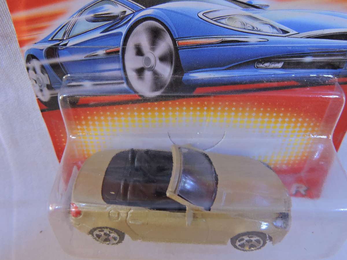 Majorette MERCEDES BENZ SLK  ( Gold ) Like Hot Wheels