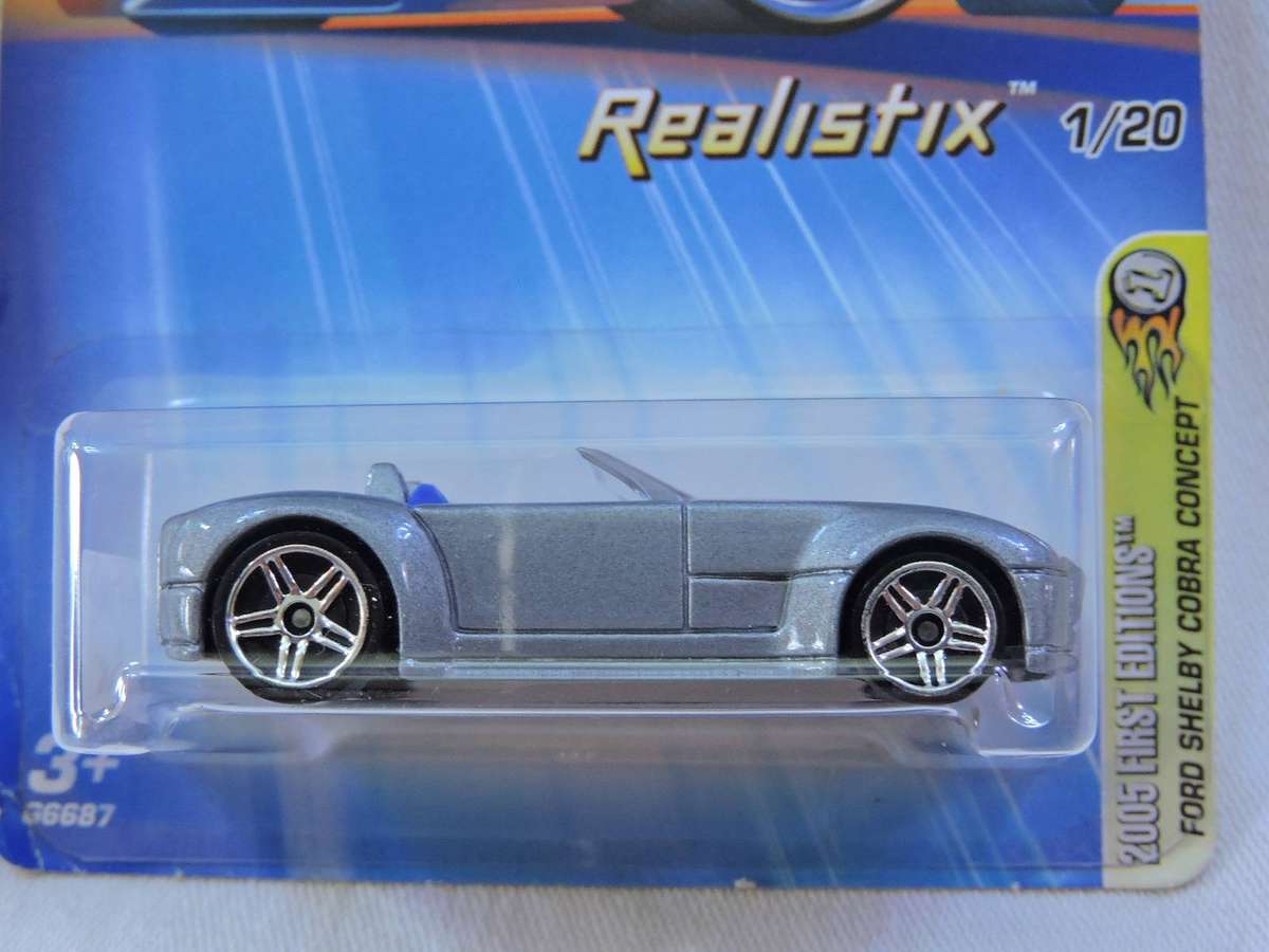 Hot wheels FORD Shelby Cobra Concept  Realistix 1/20  ( Silver )  Long Card
