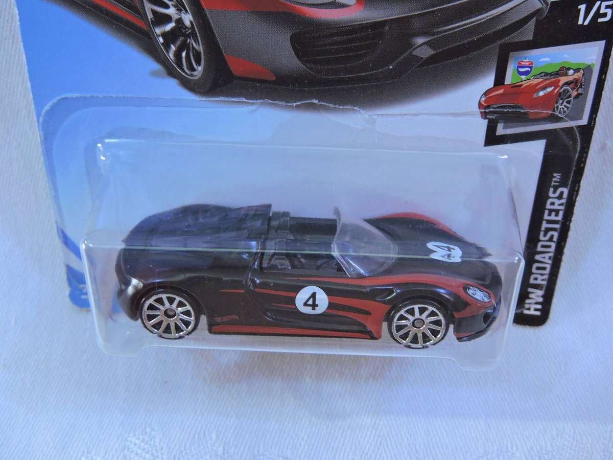 Hot Wheel PORSCHE 918 Spyder  ( Black red stripes #4 )  Long Card