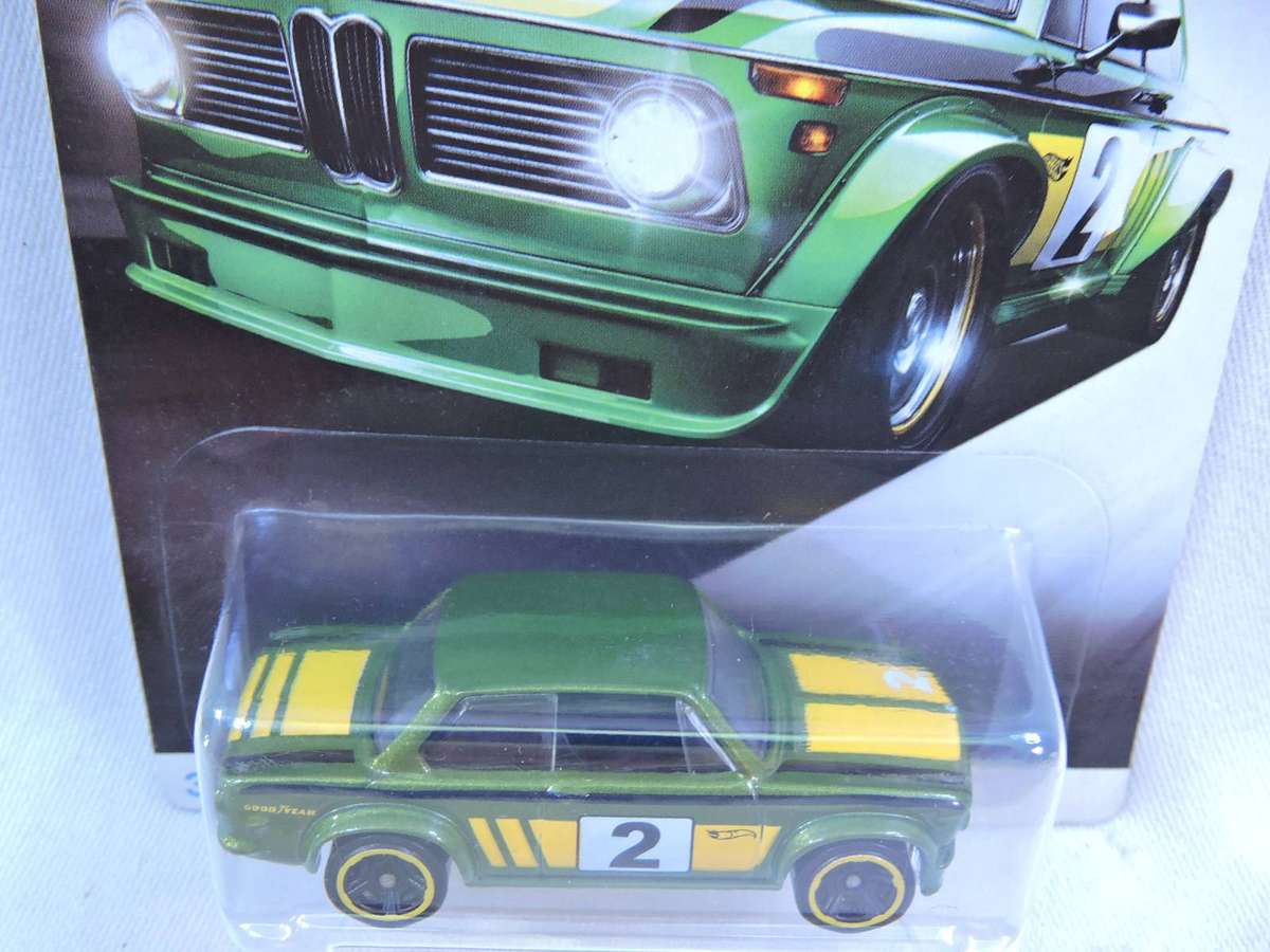 Hot Wheels BMW 2002 ( Green #2 ) Long Card