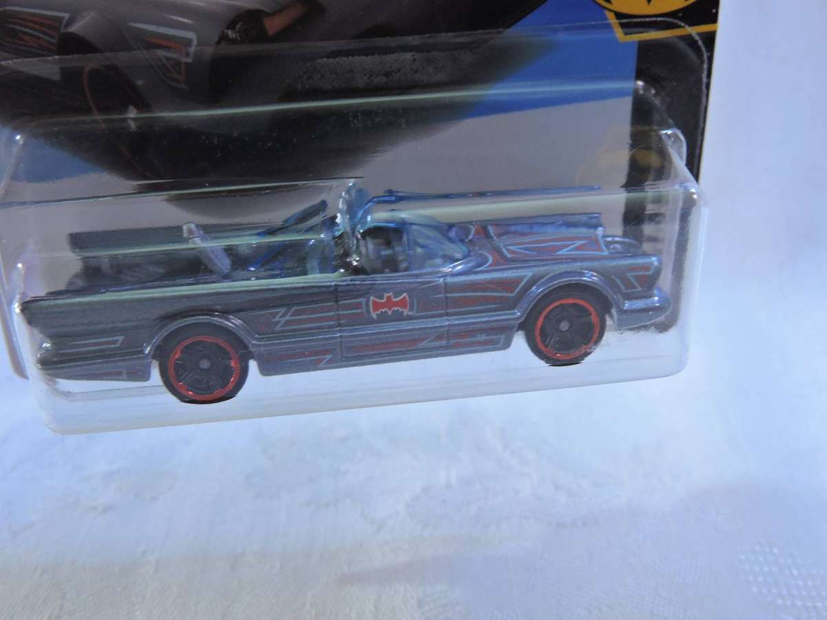 HOT WHEELS TV Series BATMOBILE ( Blue Original Batmobile - Blue windows )   like Batman