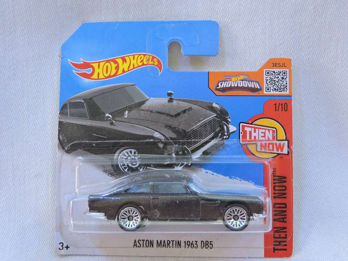 HOT WHEELS Aston Martin 1963 DB5  ( Metallic Black ) James Bond.
