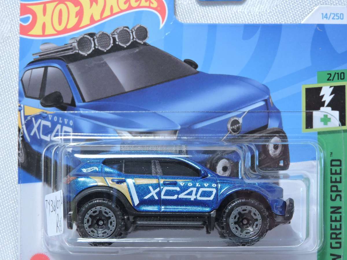 Hot Wheels VOLVO XC40 Recharge ( Blue XC40 ) Short Card .