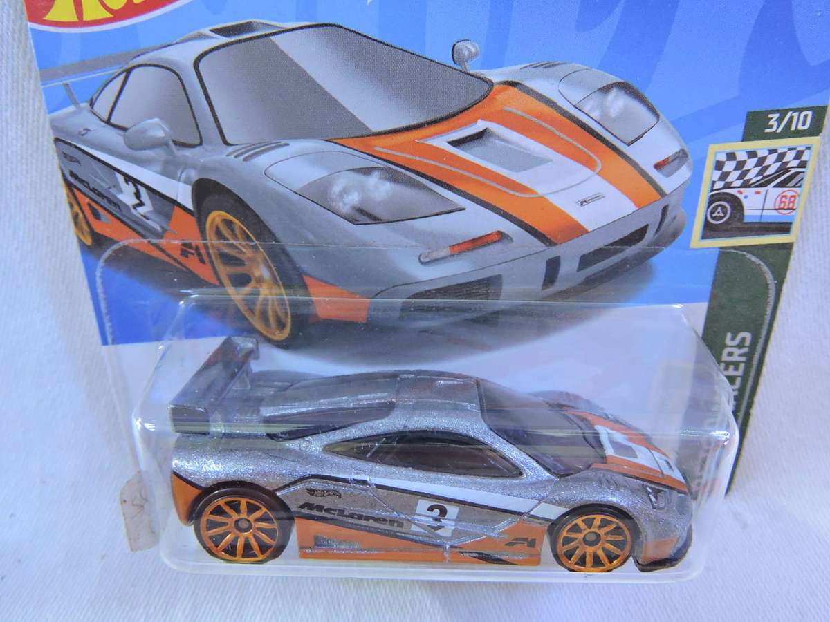 Hot Wheels McLAREN P1 GTR ( Silver / Orange )  Supercar