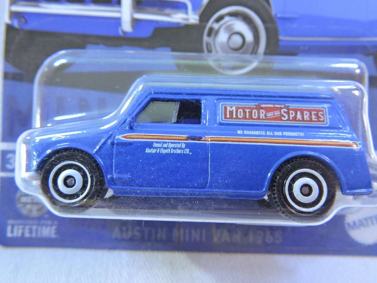Matchbox AUSTIN MINI Van 1965 ( Blue - Motor Spares ) Long Card   Like Hot Wheels