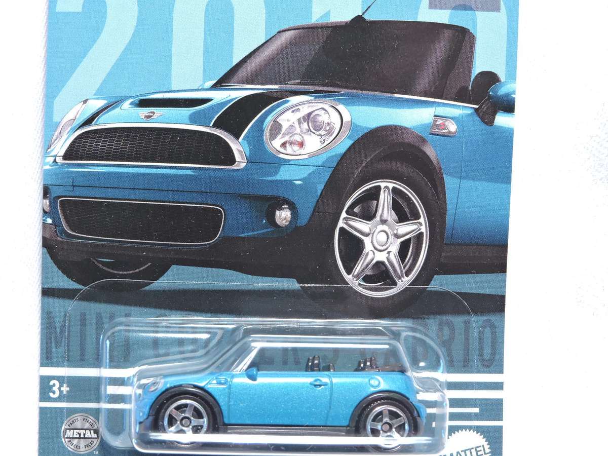 Matchbox MINI Cooper S Cabrio ( Blue) Card 3/6 Like Hot Wheels